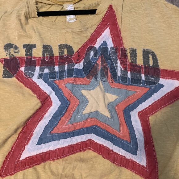 Magnolia Pearl Star Child Cotton Applique Hi Lo T-shirt - Picture 5 of 9